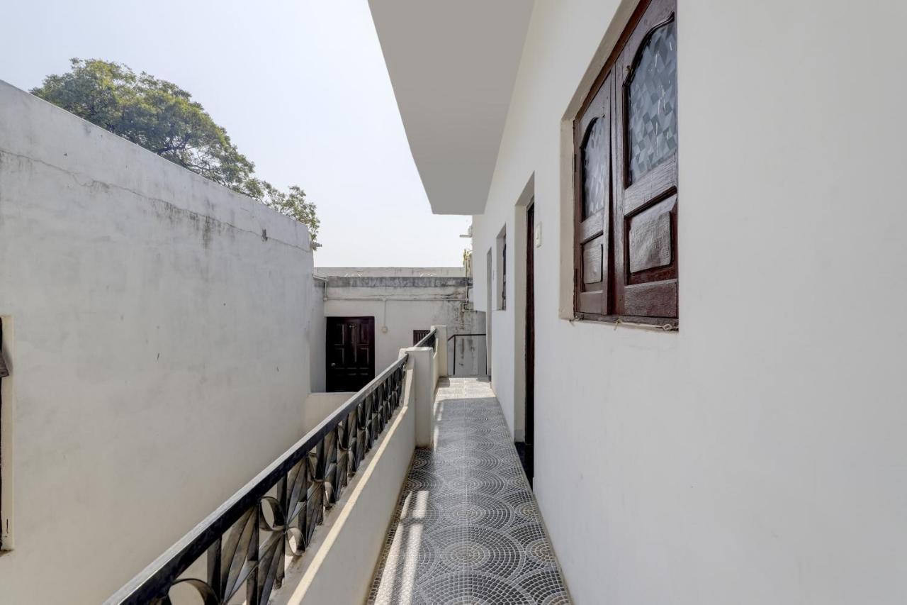 Spot On 71130 Hotel Shiv Krupa Anjār 外观 照片